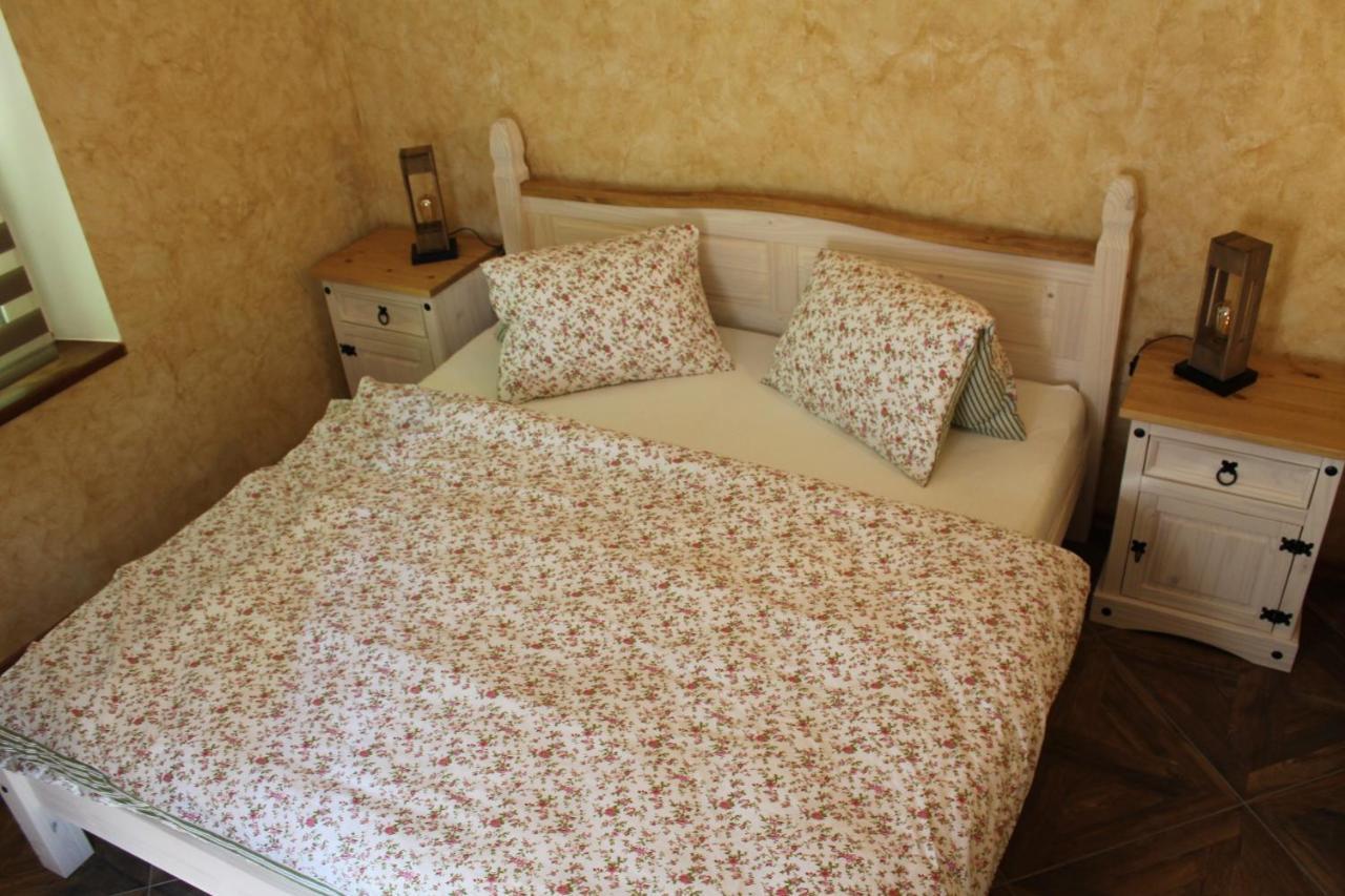 Hrad Vildstejn Hotel Skalná Buitenkant foto
