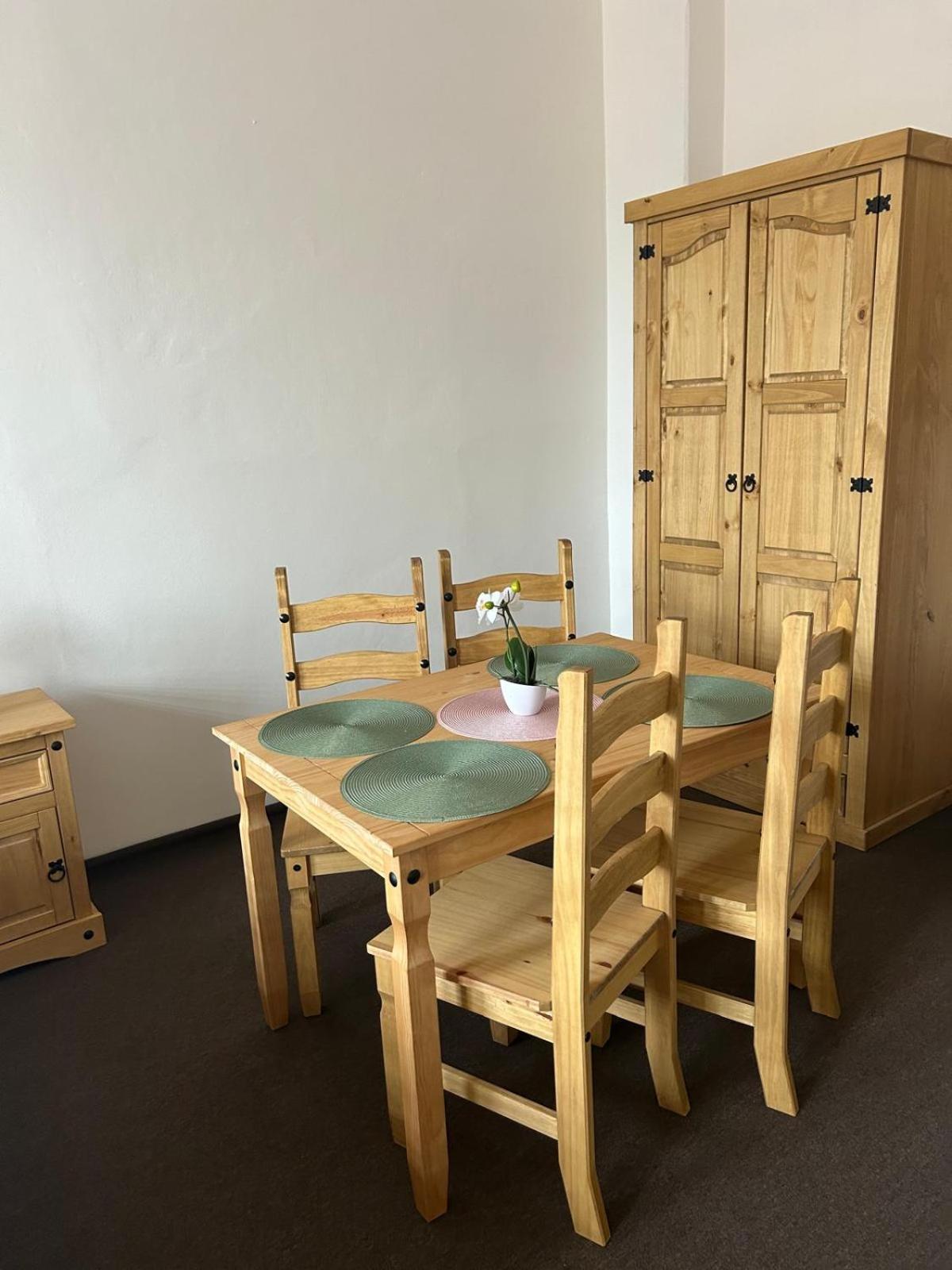 Hrad Vildstejn Hotel Skalná Buitenkant foto
