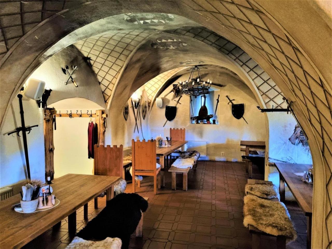 Hrad Vildstejn Hotel Skalná Buitenkant foto