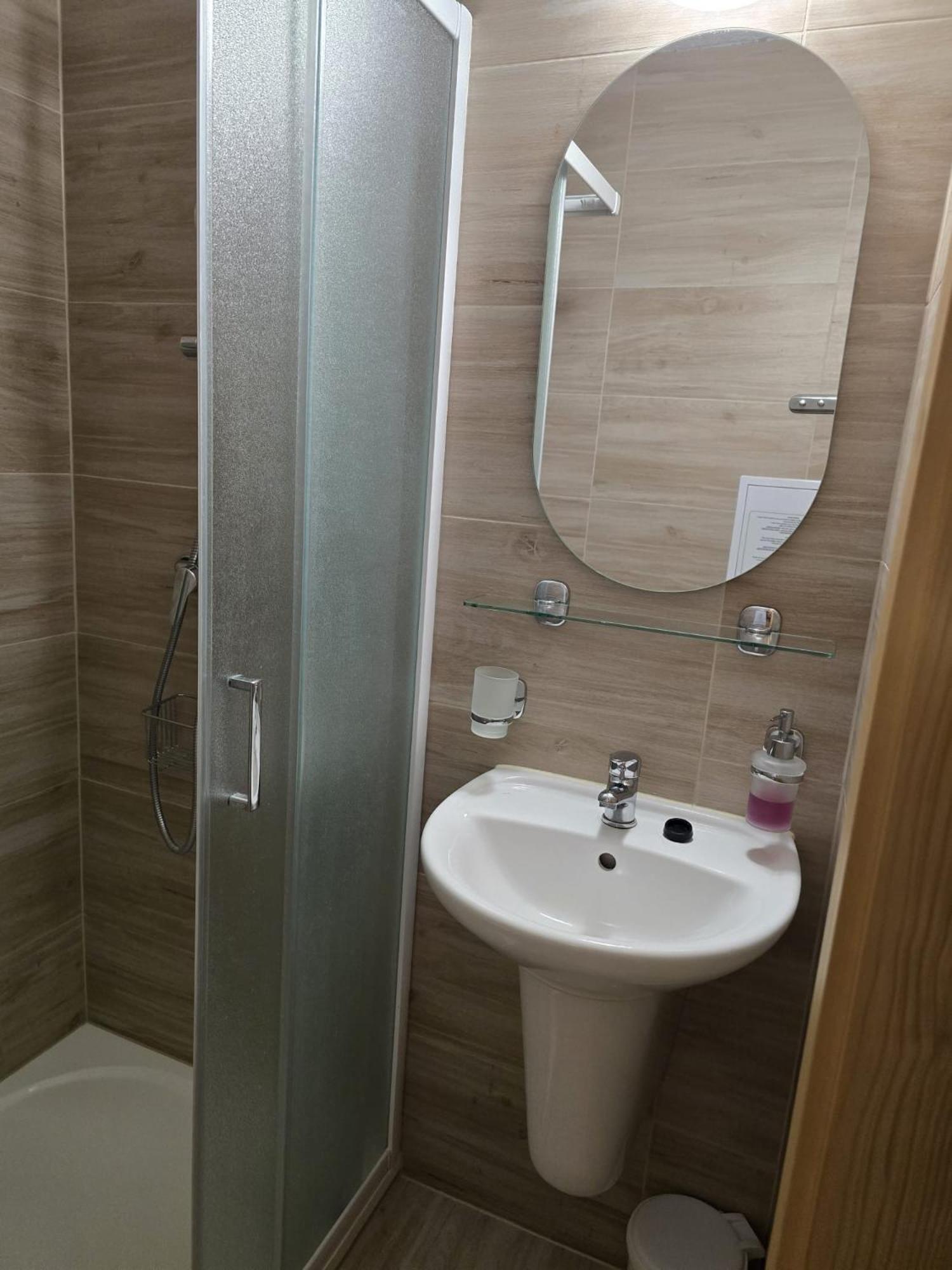 Hrad Vildstejn Hotel Skalná Buitenkant foto