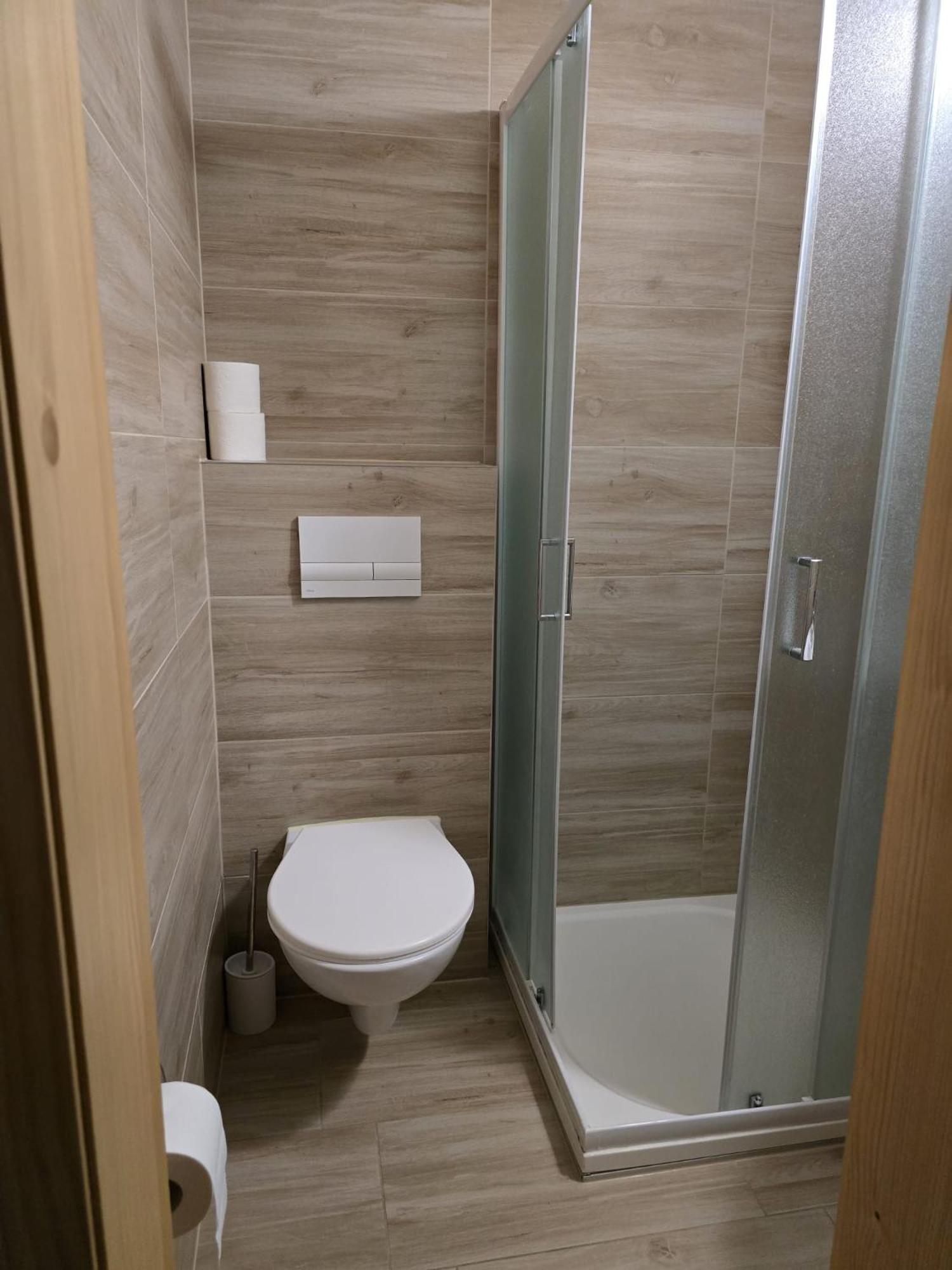 Hrad Vildstejn Hotel Skalná Buitenkant foto
