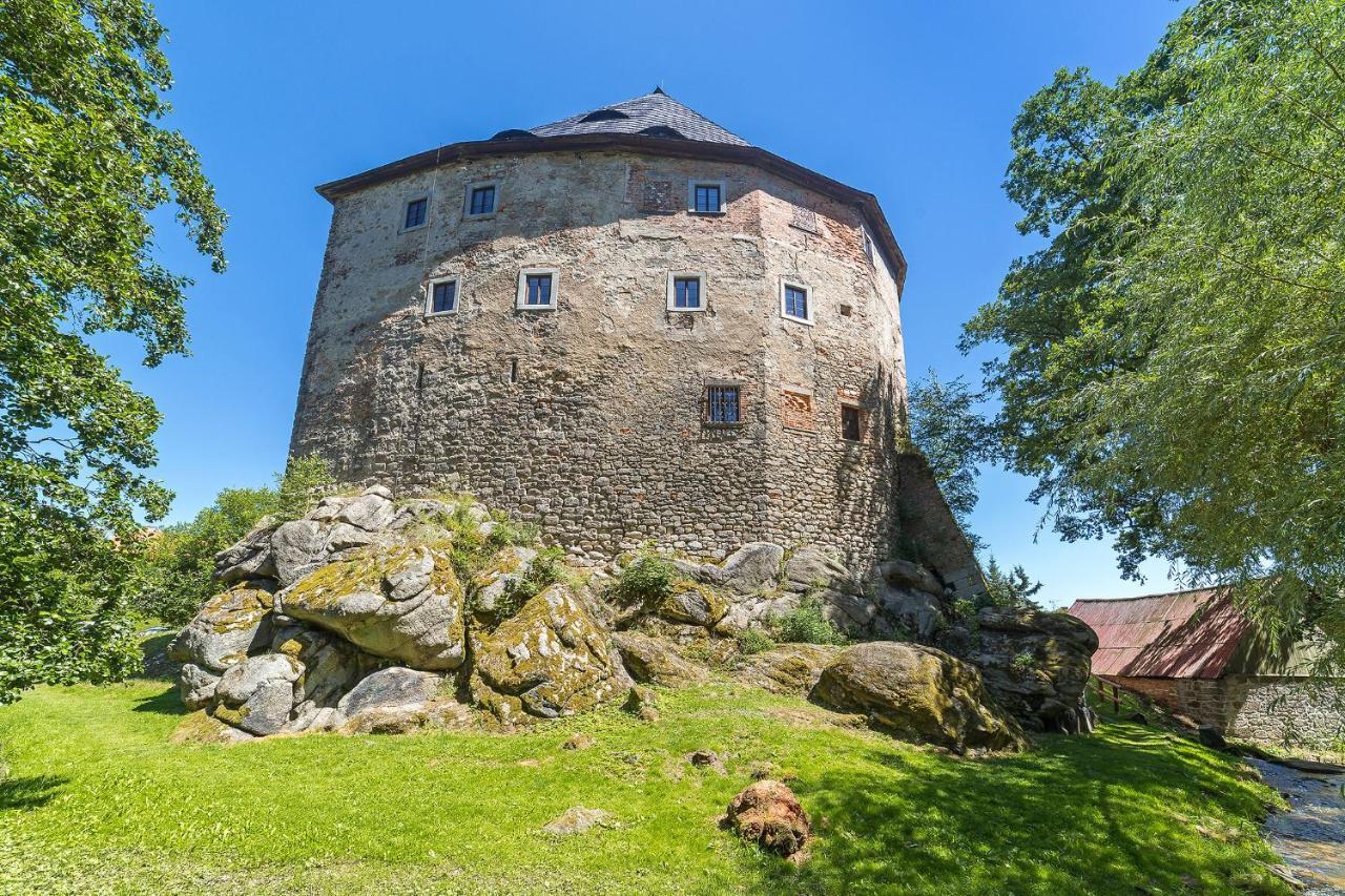 Hrad Vildstejn Hotel Skalná Buitenkant foto