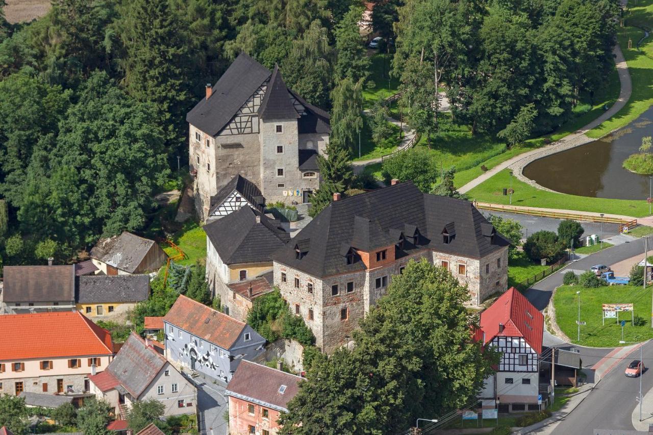 Hrad Vildstejn Hotel Skalná Buitenkant foto